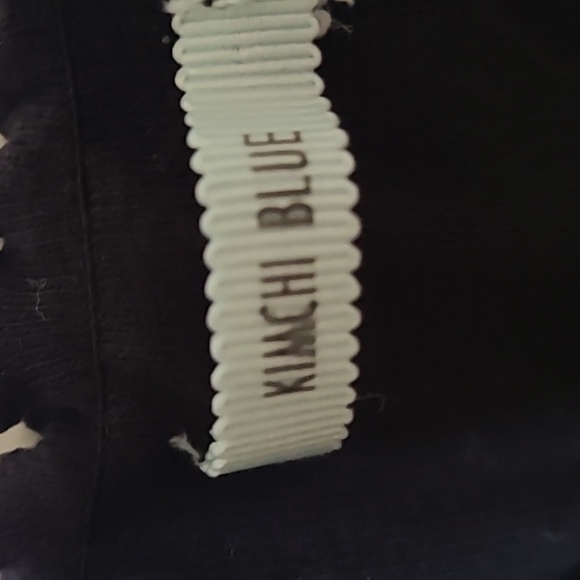 Kimchi Blue off the shoulder top - Picture 3 of 6